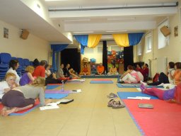 Školení jógy červen 2012